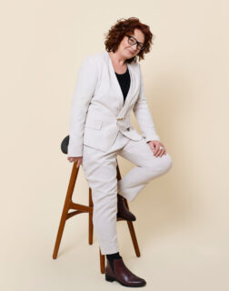 Mag.a Psychologin Barbara Wall, arbara Wall, Mag.a – Psychotherapeutin (Systemische Familientherapie); Psychologin; Zertifizierte Traumaberaterin; Brainspotting bei Themen wie Burnout, Depression, Angst, Trauma und persönlichen Krisen Praxis Moserhofgasse 31, Graz